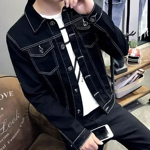 thumbnail image 1 of Chaqueta vaquera roja para hombre, abrigos vaqueros para hombre de Corea, corte ajustado, bajo costo, entrega rápida, talla grande, ropa de marca de lujo al precio más bajo, 1 of 5
