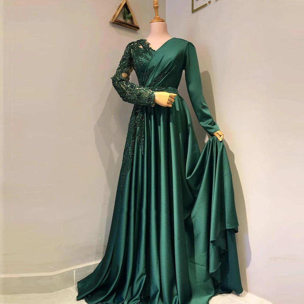 

Gorgeous Women's Green Satin Formal Evening Dresses Long Sleeves Beads Applique V Neck Dubai Saudi Arabic Women Prom Gowns Robe