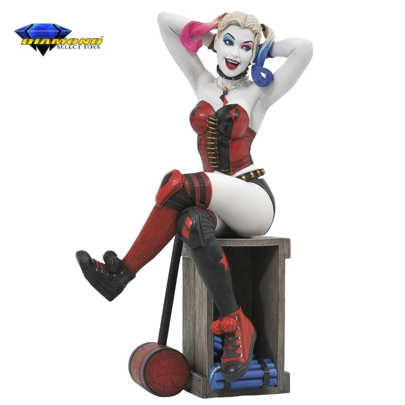 

Diamond Select Toys Original DST DC Gallery Suicide Squad Harley Quinn PVC Diorama Figure 8 Inches Collection Statue From