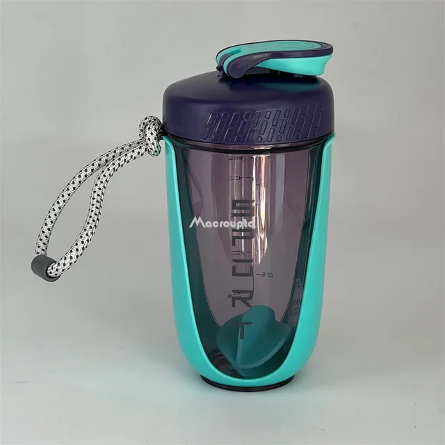 Pure Form Shaker Bottle with Blender Ball, 600mL