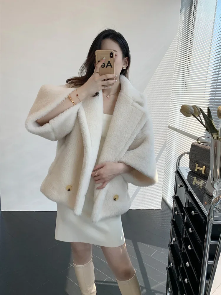 2023 Winter New M Family Teddy Bear Coat Short Runway Fur Jacket Jacket for Women wednesday adams toy 2023 hands plush toys adams family wednesday soft stuffed toys kids holiday gifts popular toy birthday gifts