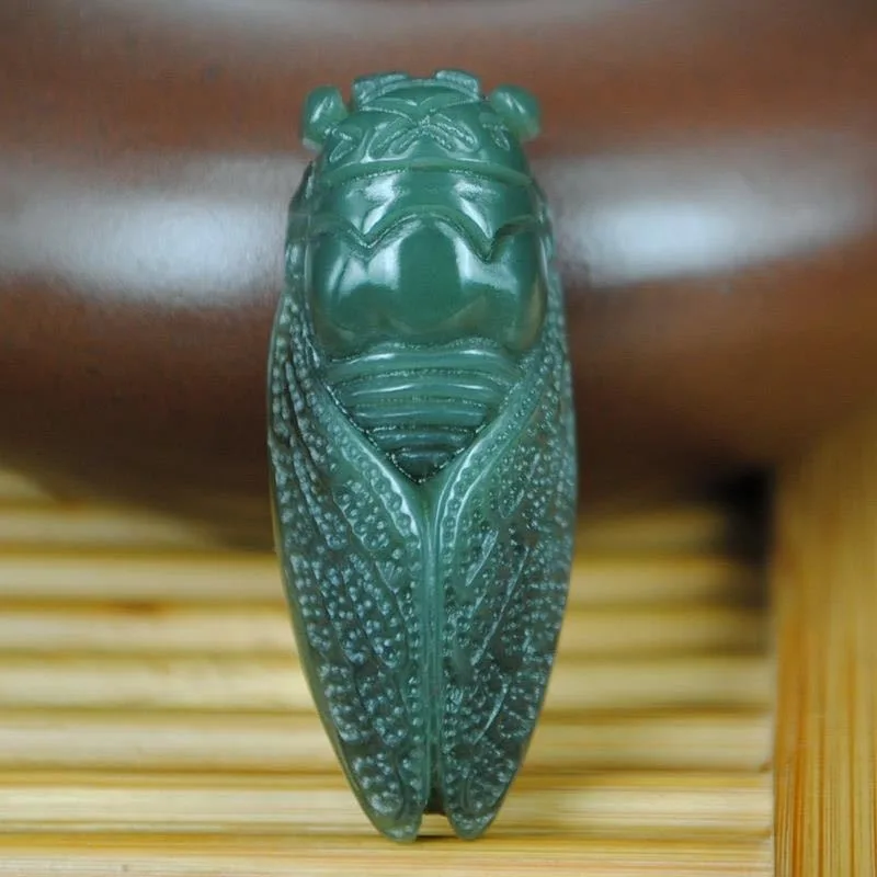 Natural Hetian Green Jade Cicada Pendant, Personality Versatile Men and Women Yiming Amazing Know The Pendant