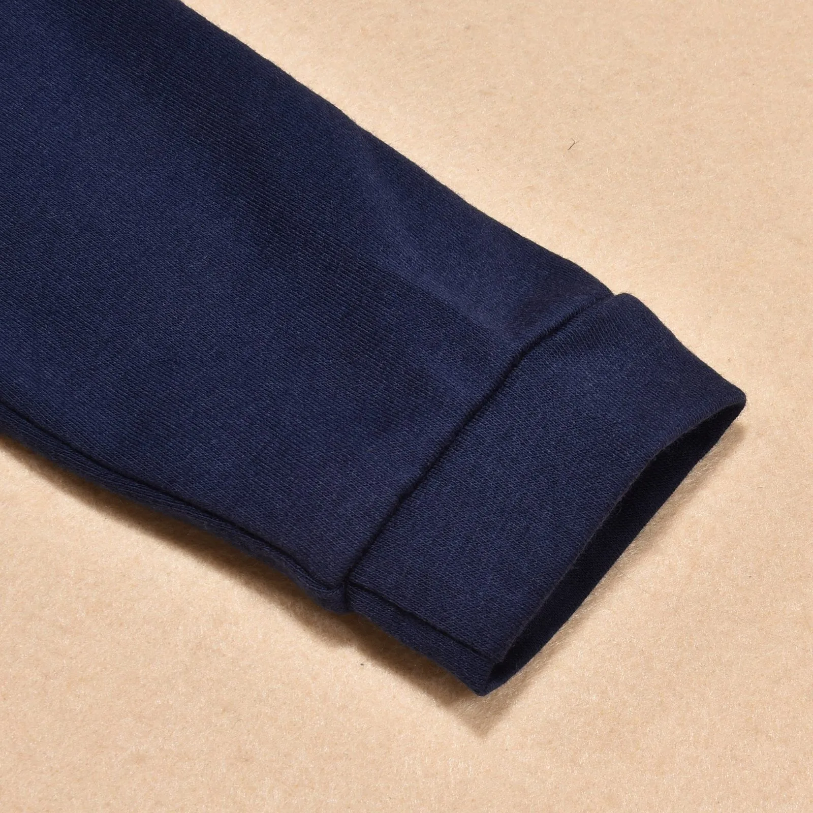thumbnail image 4 of Conjunto de pijamas de dos piezas para el hogar, para Año Nuevo, otoño, invierno y Navidad, conjunto de ropa para el hogar para padres e hijos, 4 of 5