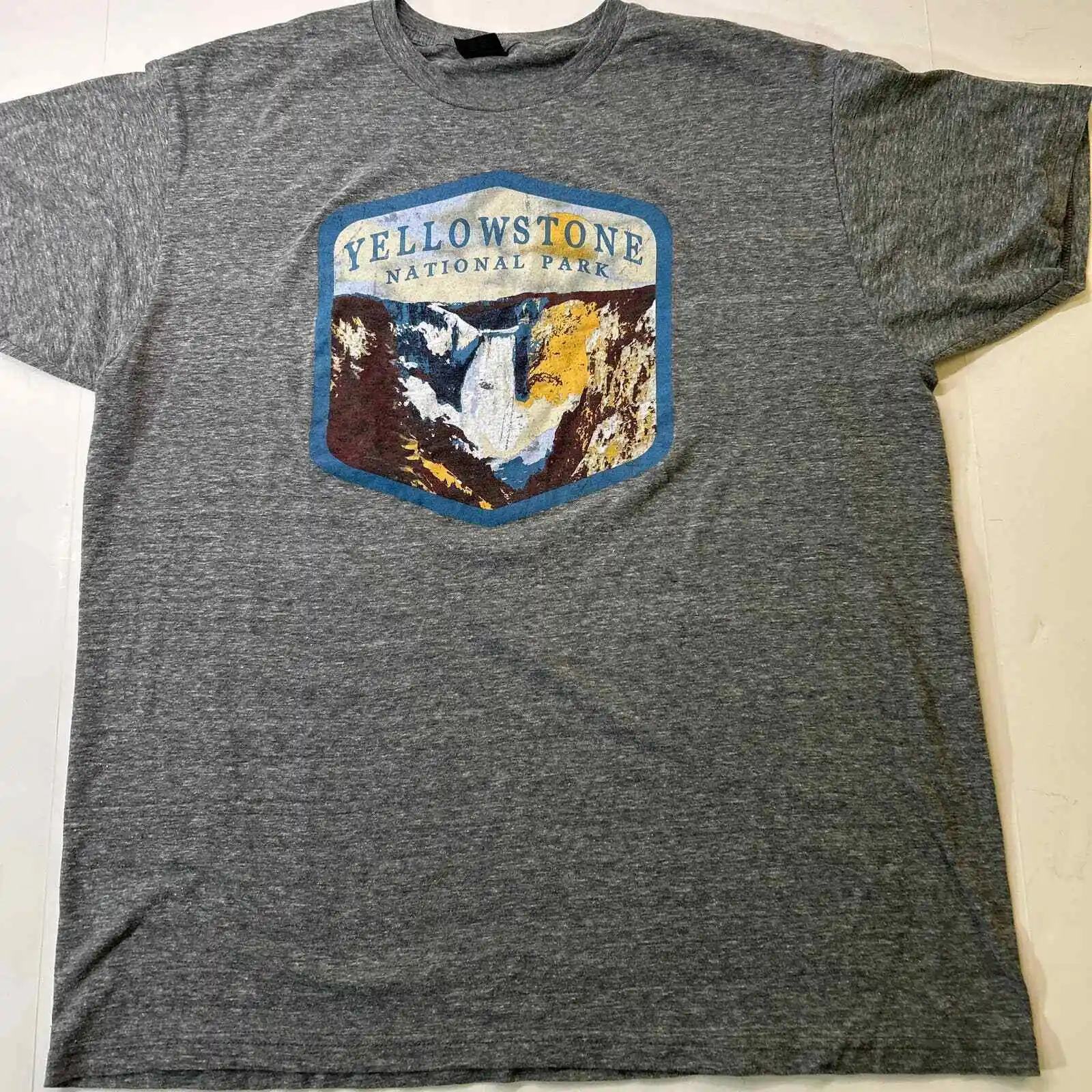 Prairie Mountain Yellowstone, National Park Grey, T-Shirt Extra Large Da Uomo