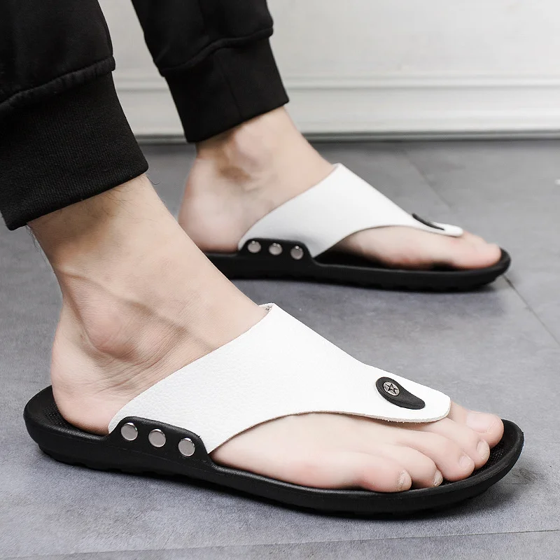 Men Beach Flip Flops 2022 Summer Casual Shoes Man Slip-on Slippers Male Casual Sandals Mens Bathroom Flip Flop Slides Zapatos