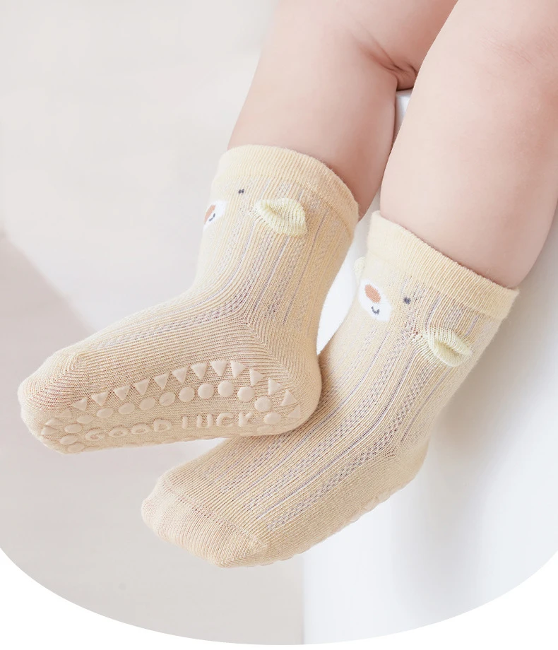 3 Paar Cartoon-Baby-Bodensocken aus dünner, weicher Baumwolle, rutschfeste Socken für Neugeborene und Kleinkinder – Detail 1