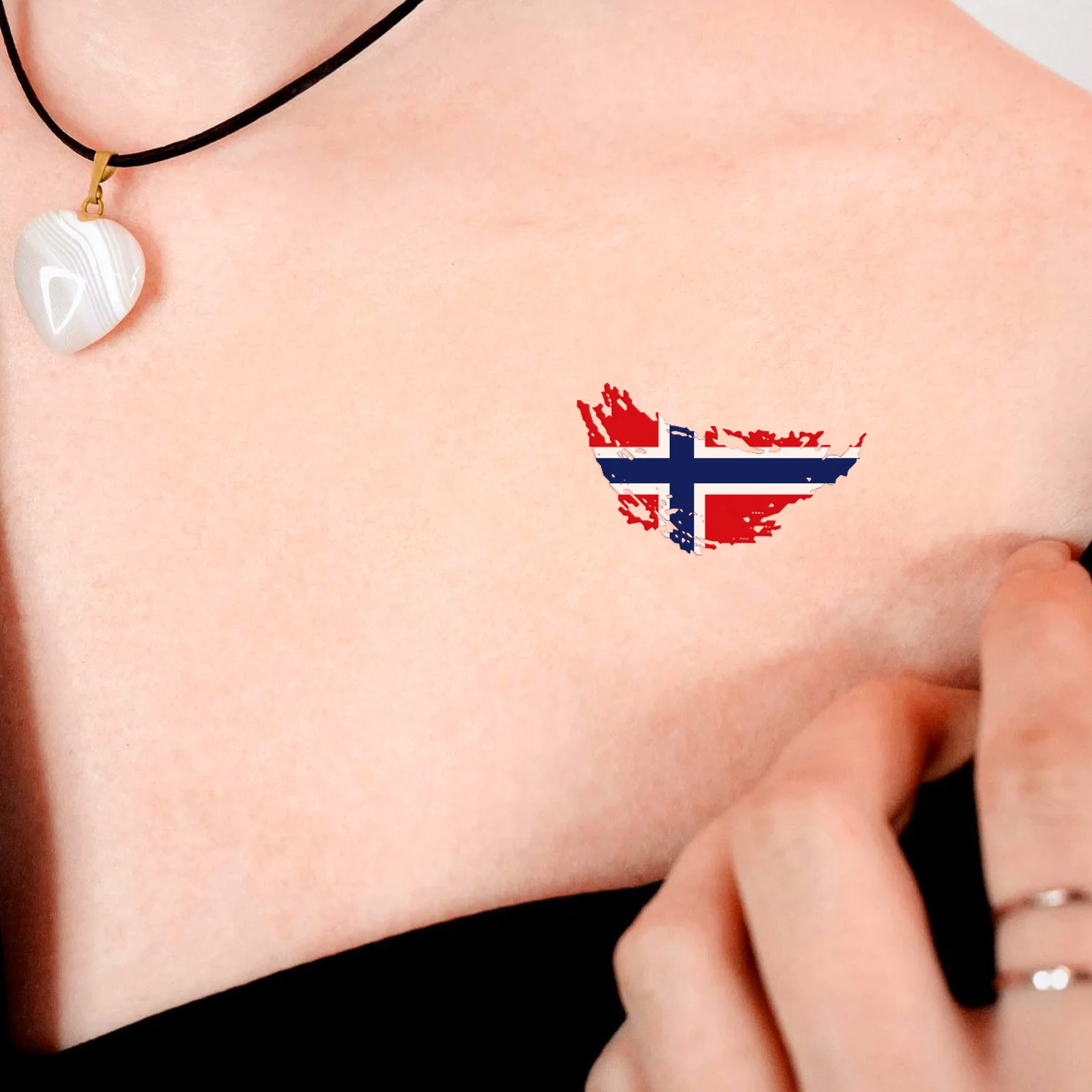 2pcs Norway Flag Design Temporary Tattoo Stickers Patriotic Party Fans Arm Tattoo Body Art for Women Men National Day Makeup