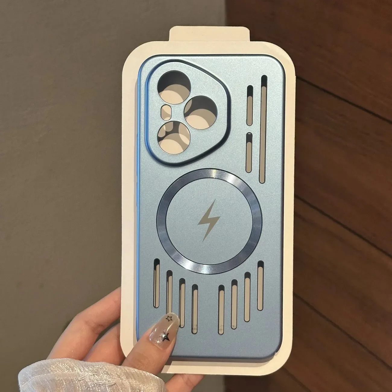 Hollow Heat Dissipation Magnetic Case with Magsafe Compatibility - Rugged Metal & PC Cover