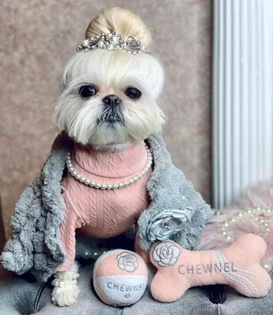 Peluche Chien CHEWNEL - Jouet Grinçant Luxe - 2025 - Doglovedesign : Vêtement et accessoires pour chiens