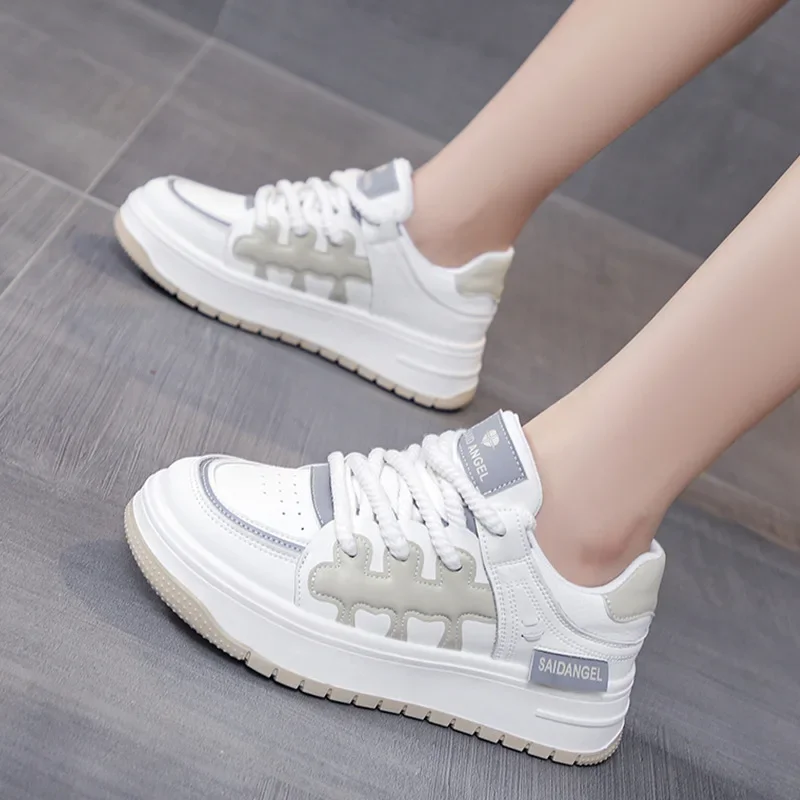 

Small white shoes women spring and fall lightweight comfortable casual board shoes versatile fashion sports single shoes