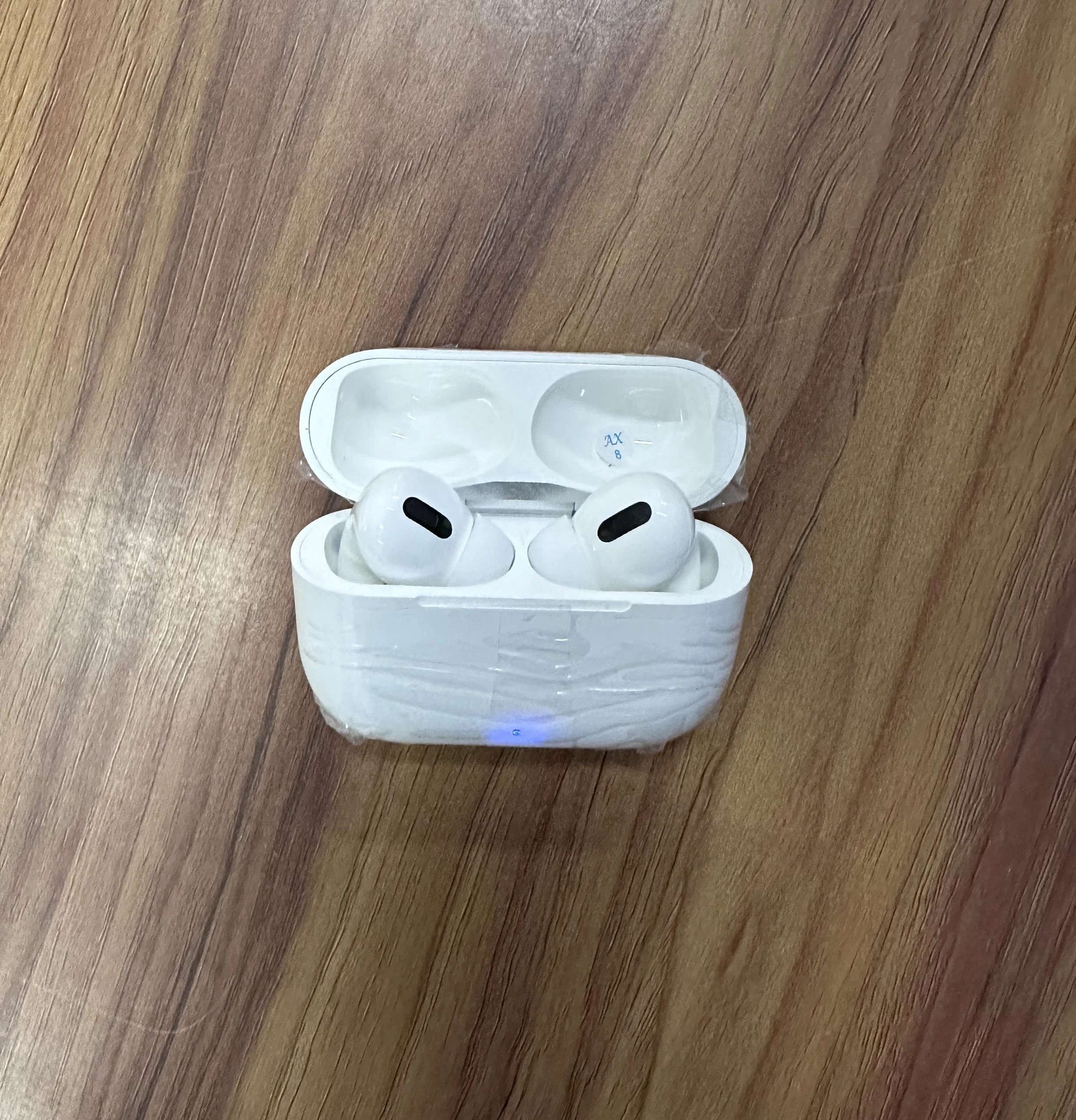 Wireless Bluetooth Earphones Microphone Headphones Outdoor Sport Headset with Charging Bin Lanyard Earbuds for IOS Android 5