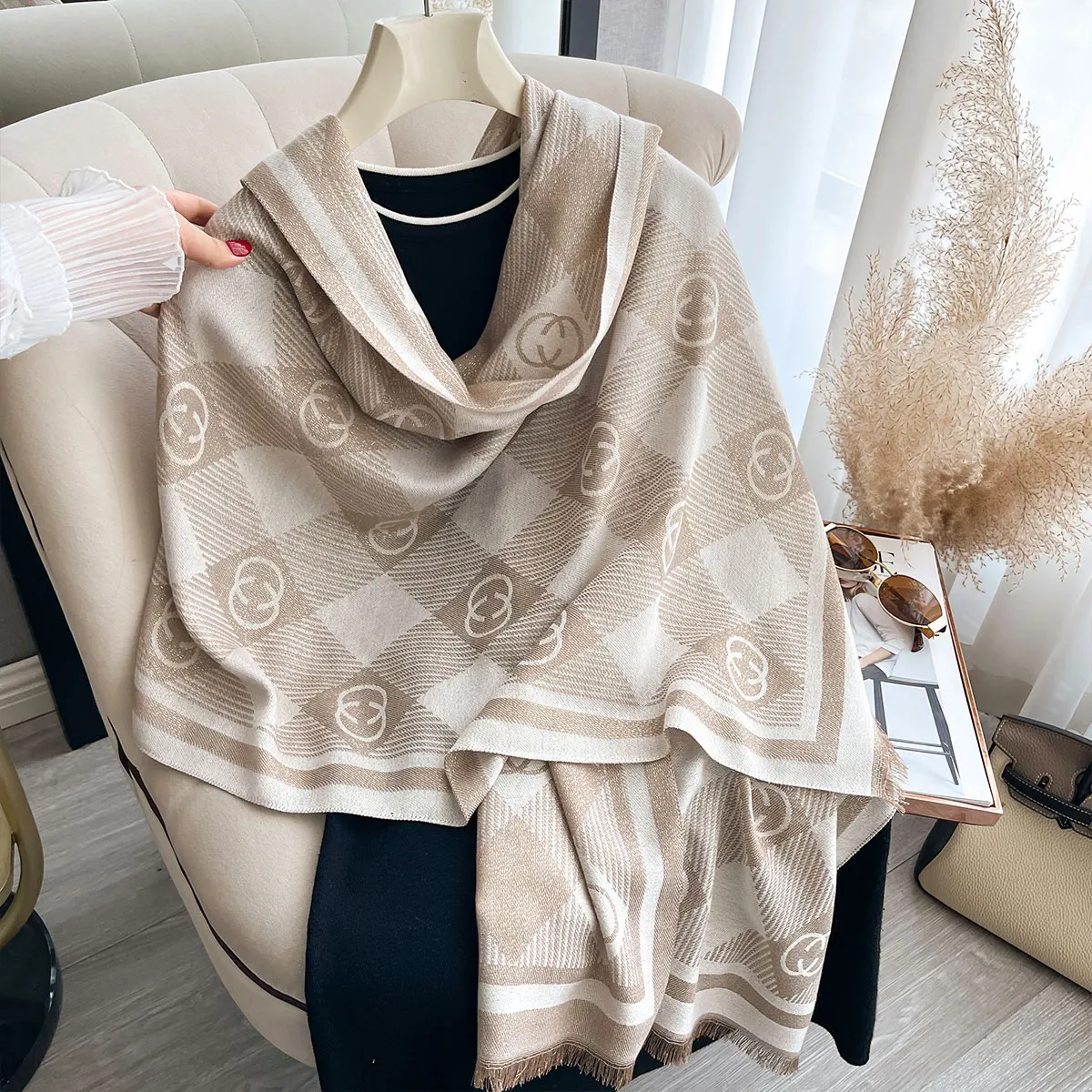 Elegant Ladies Print Hijab Golden Thread long Scarf With Spring and Autumn Sun Protection Scarf Decoration Shawl Wrap Headscarf