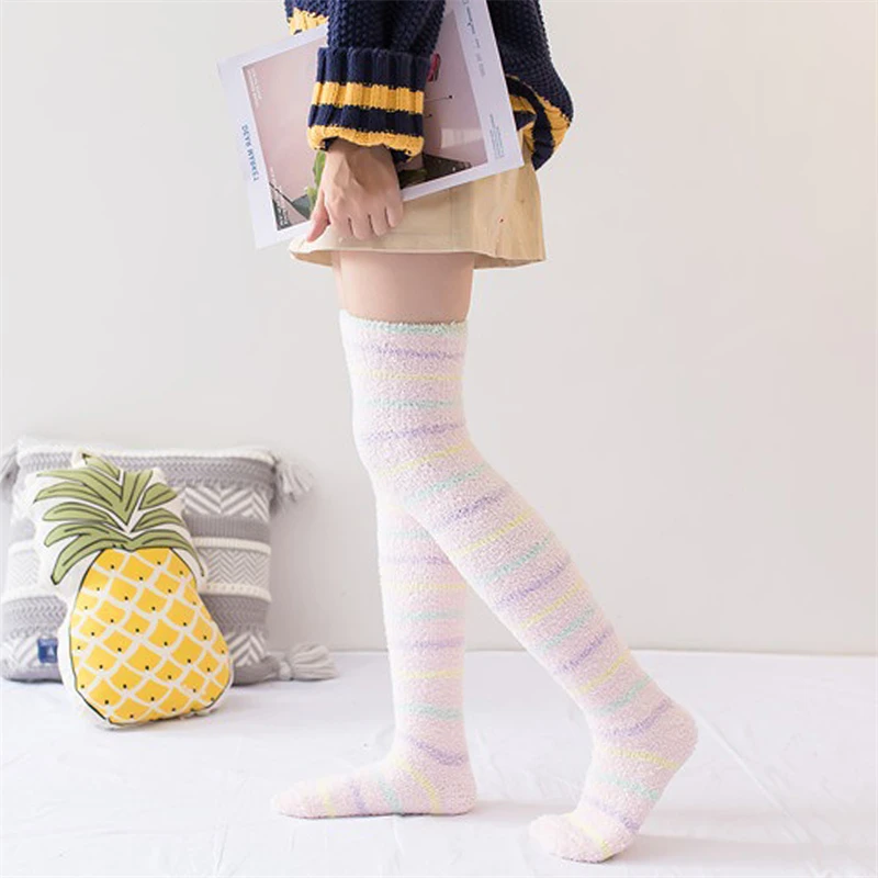 Winter Knie Scoks verdicken warme pelzige Beinwärmer Frauen Oberschenkel hohe Socken Korallen Fleece Strümpfe_voghion.com