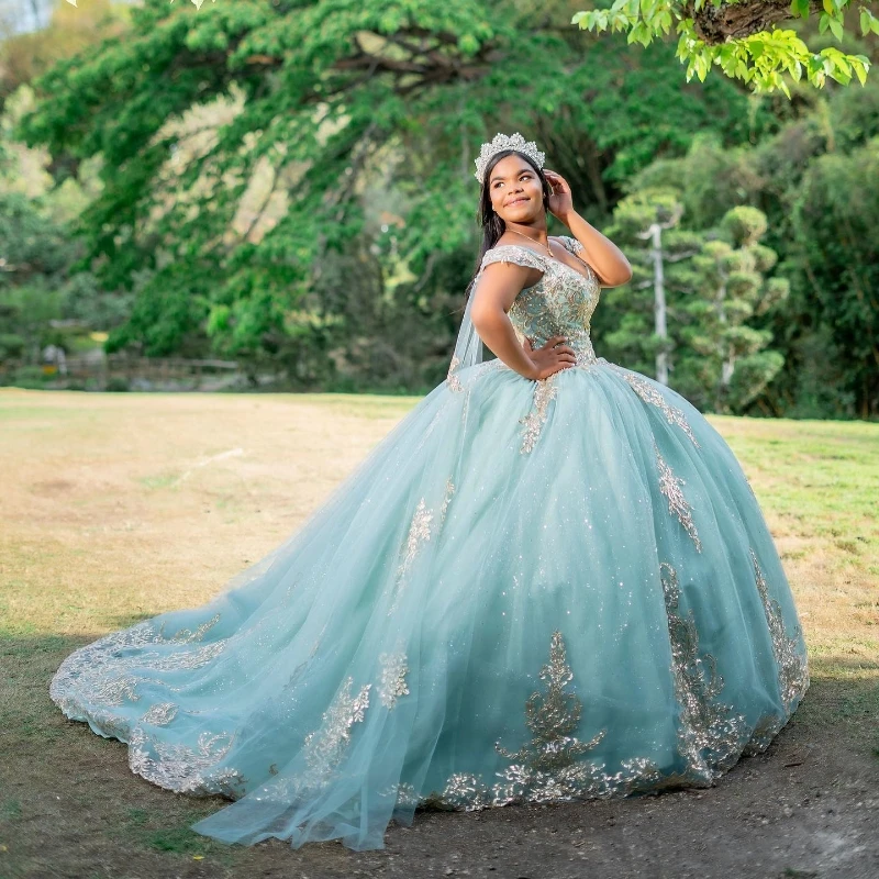 

Aqua Blue Princess Quinceanera Dresses Gold Applique Lace Tull With Cape Ball Gown Sweet 15 16 Dress Vestidos De 15 Anos Pageant