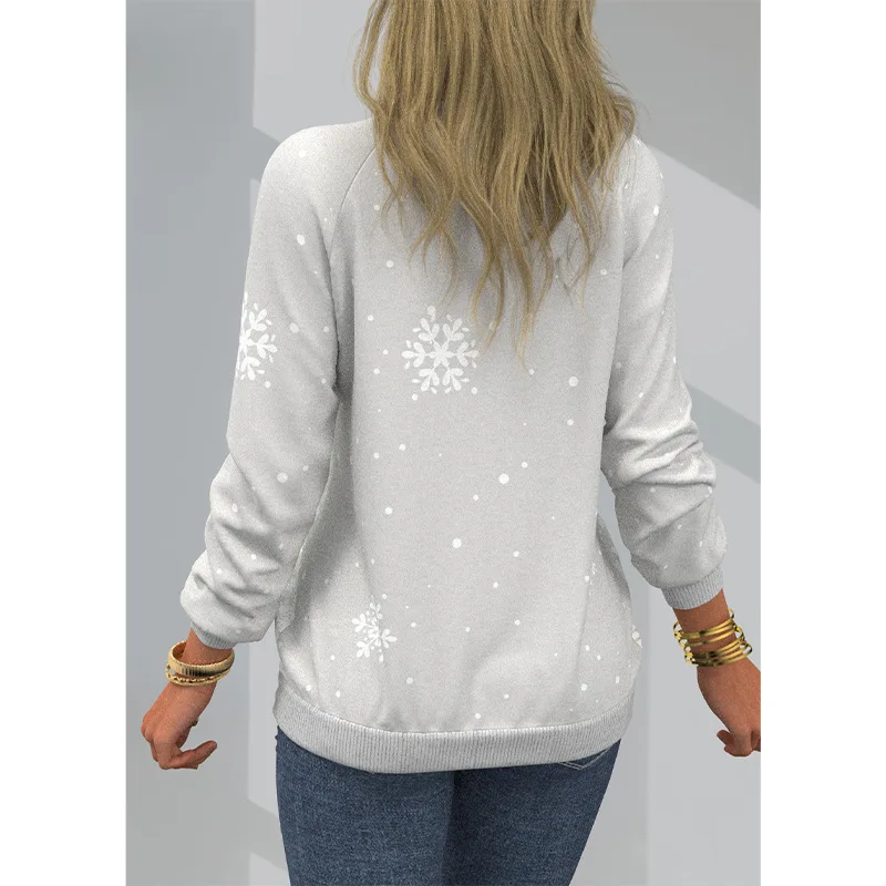 Sweater Image 3