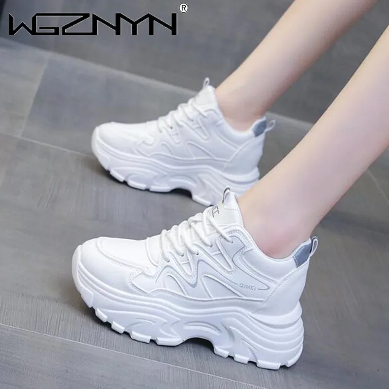 

2023 New Fashion Shoes for Women Breathable Chunky Sneakers Spring Autumn Designer Solid Color Shoes Casual Female Sport Shoes