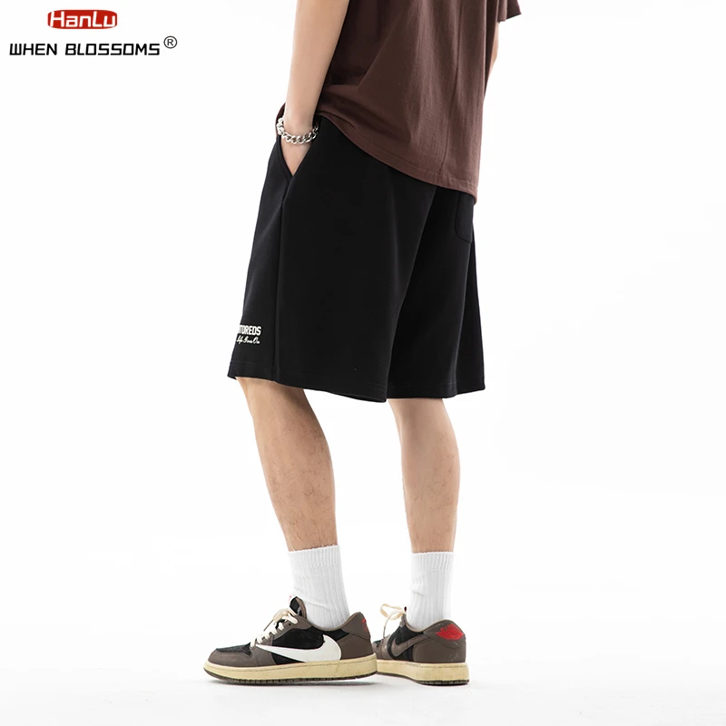 Рисунок 6 - Шорты мужские с стереоскопическим принтом