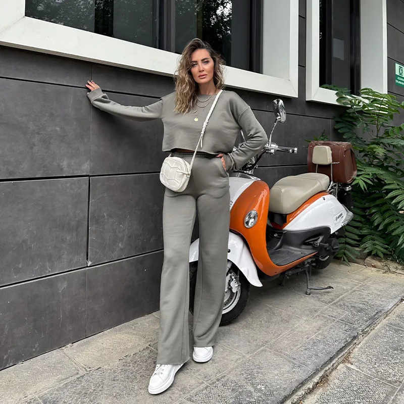 

New Fashionable Casual Set FASHION Round Neck Long Sleeved Short Pullover with Insert Pocket Long Pants for Women
