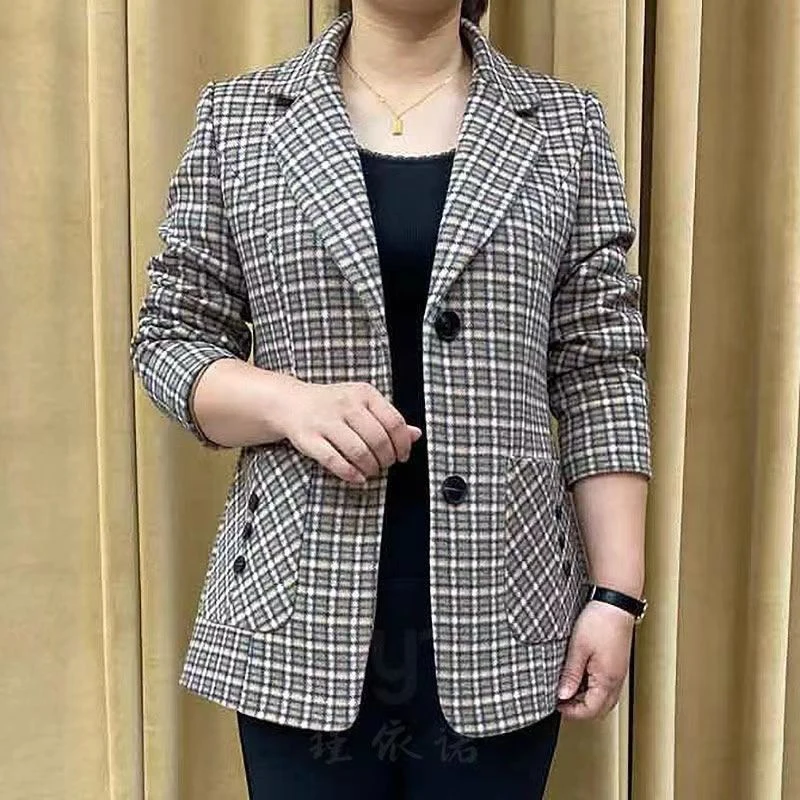 Middle Aged Women Clothes New Spring Autumn Vintage Casual Plaid Button Blazer Jacket Ladies Elegant Long Sleeve Loose Suit Coat
