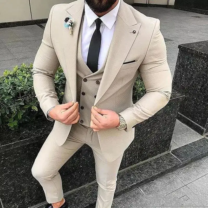 

Fashion Beige Men Suits Slim Fit Wedding Groom Tuxedos 3 Pieces Jacket Vest Pant Bridegroom Suits Best Man Blazer Bussiness