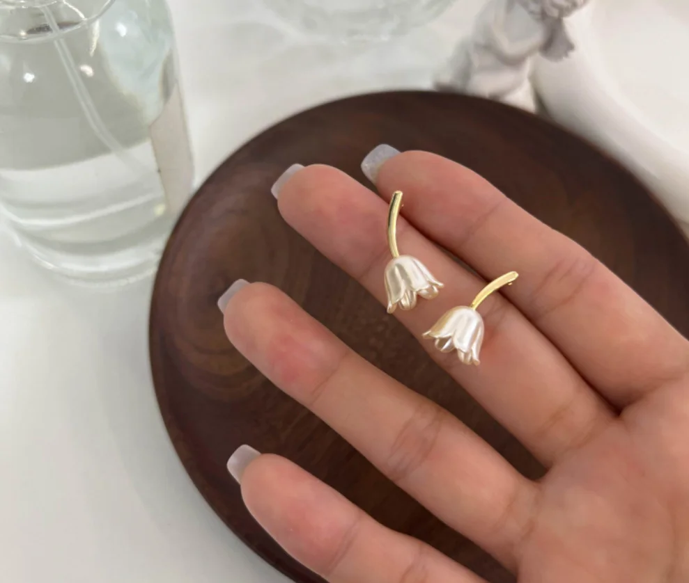 2023 new Tulip 925 silver needle flower mini Artificial pearl alloy Earrings for women Fashion Jewelry