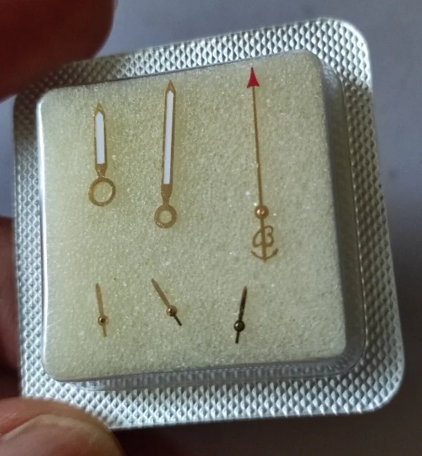 

Золотые и серебряные запчасти Navitimer для часов Breit ETA 7750 AB012012