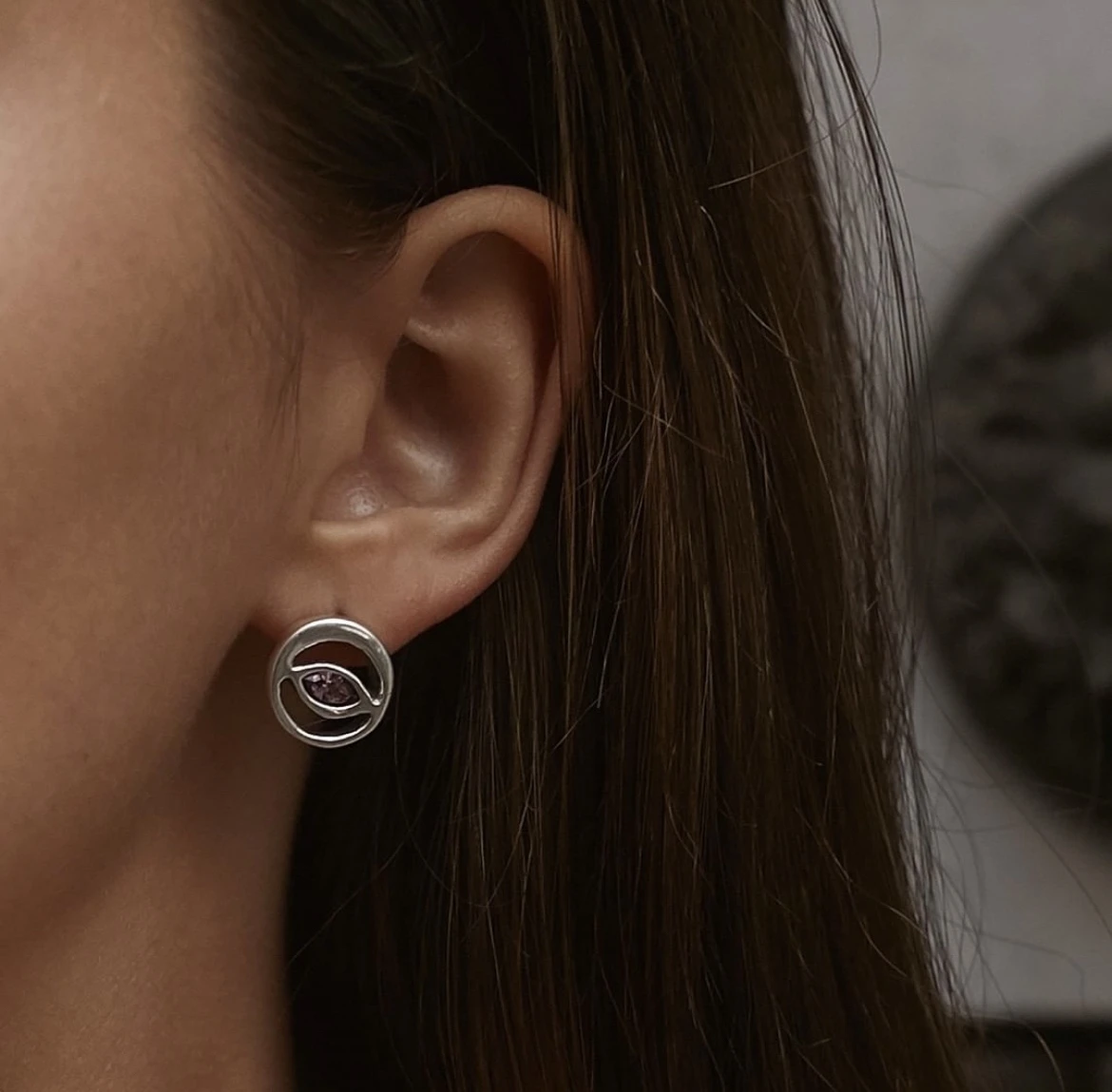 Серьги uno. Серьги unode50 pen0725oro0000u. Серьги nimbo uno de 50. Серьги uno. Серьги uno.