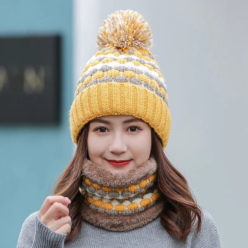 CEHVOM Winter Ladies Woolen Hat, Pure Color Hair Ball And Velvet Scales  Warm Knitted Hat 