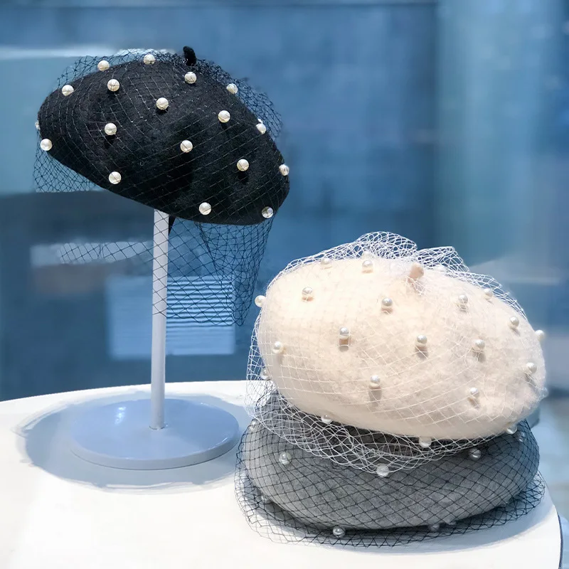 Pearl Mesh Beret Women's Spring and Autumn Fashion Multi functional Retro Lace Painter Hat Wool Hat