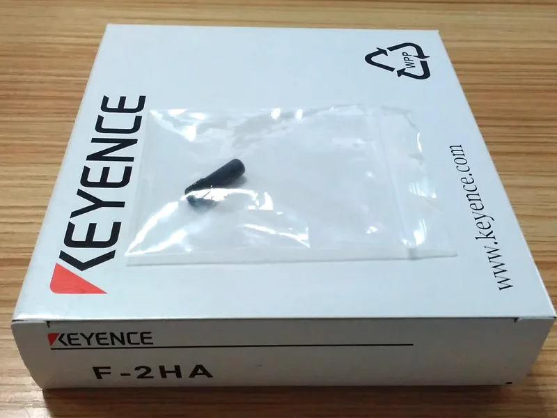 

New Original KEYENCE photoelectric switch permeable lens F-2HA