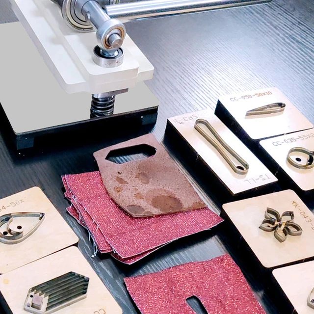 Rollo Manuale Per Cucito - Stiracchina Tessuti Per Trapuntatura E Cucito Professionale