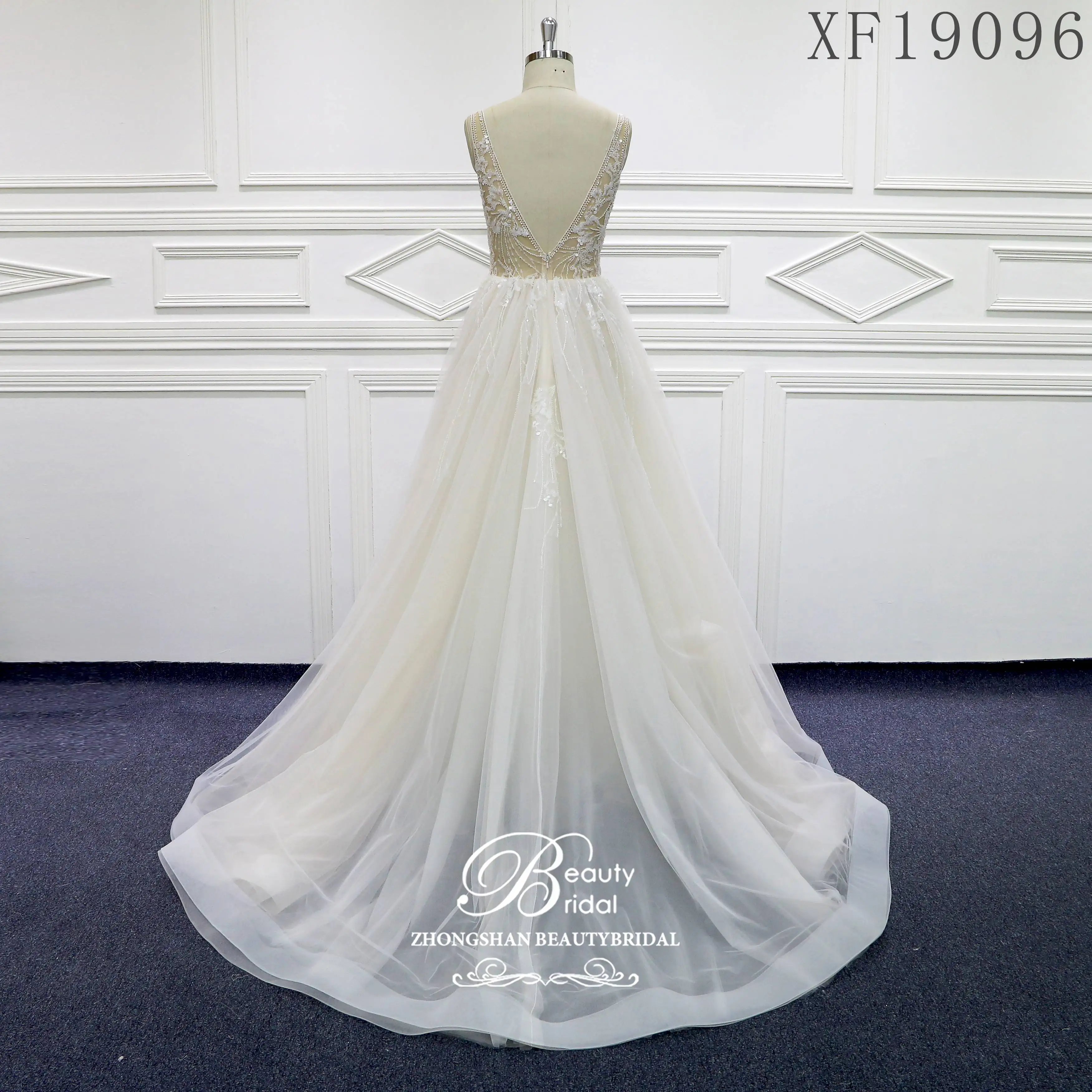 Рисунок 3 - Женское свадебное платье с юбкой-годе