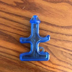 Portable Personal Security Keychain with Emergency Glass Breaker - 1pc (Blue)