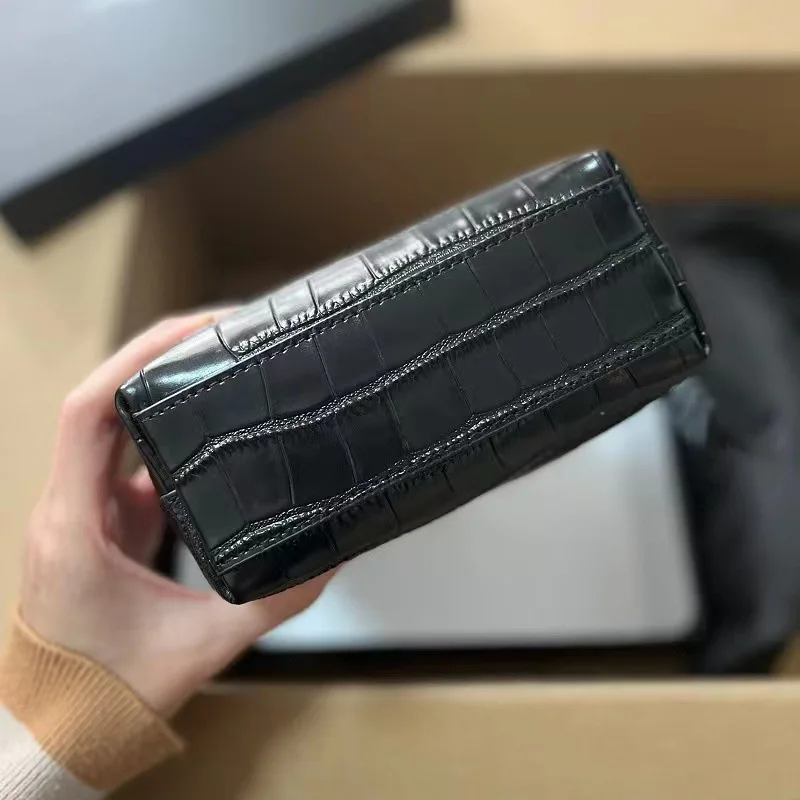 Luxury Brand Women's Shoulder Handbags Mini Bucket Shopping Tote Leather Y2k Leisure Crossbody Commuting Simplicity Fashion