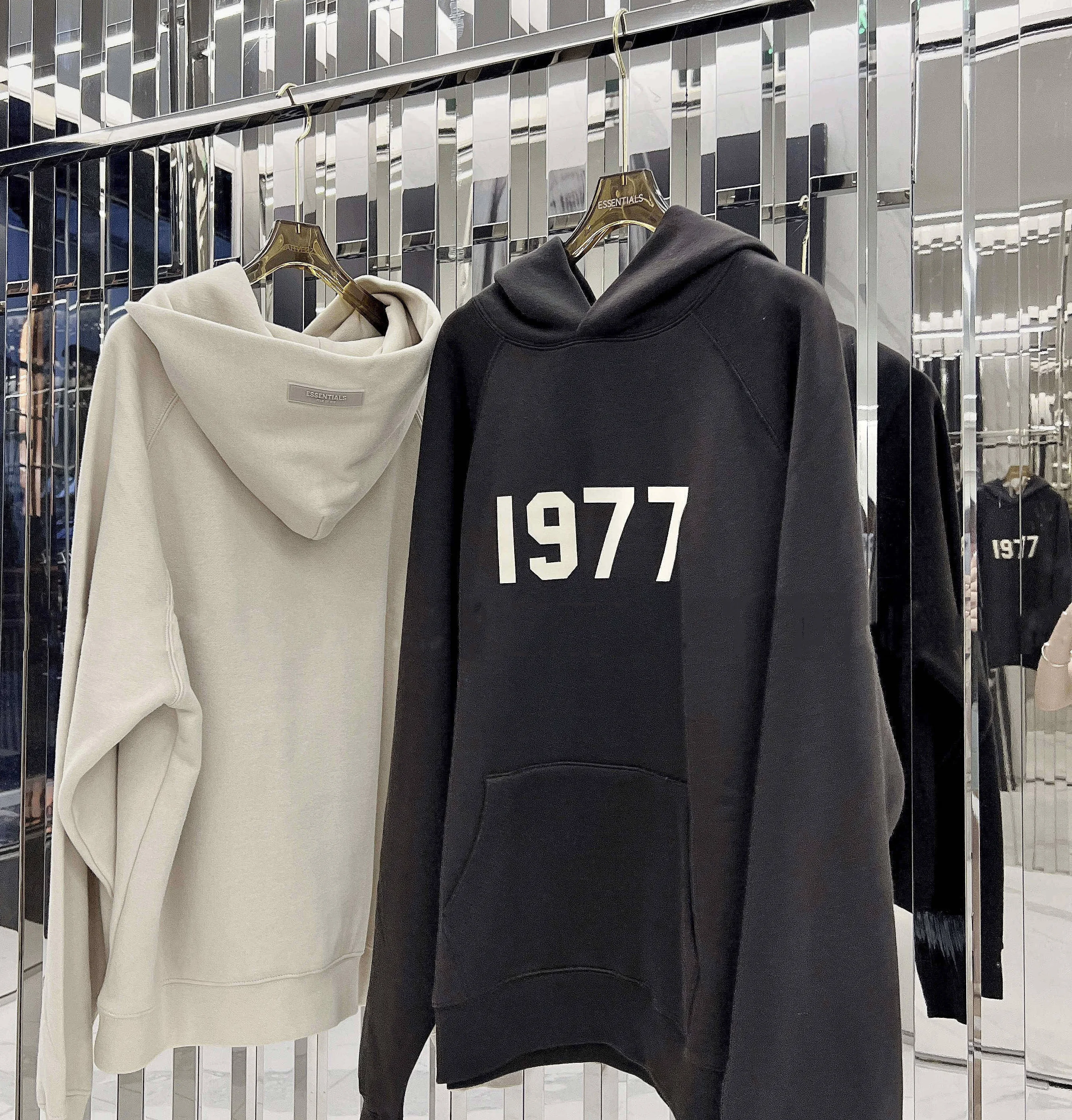 

Essential 1977 Hoodie Men's Casual Graphic Design Pullover Hooded Sweatshirt Men's Clothing Sweatshirts For Men Fashion Sweater