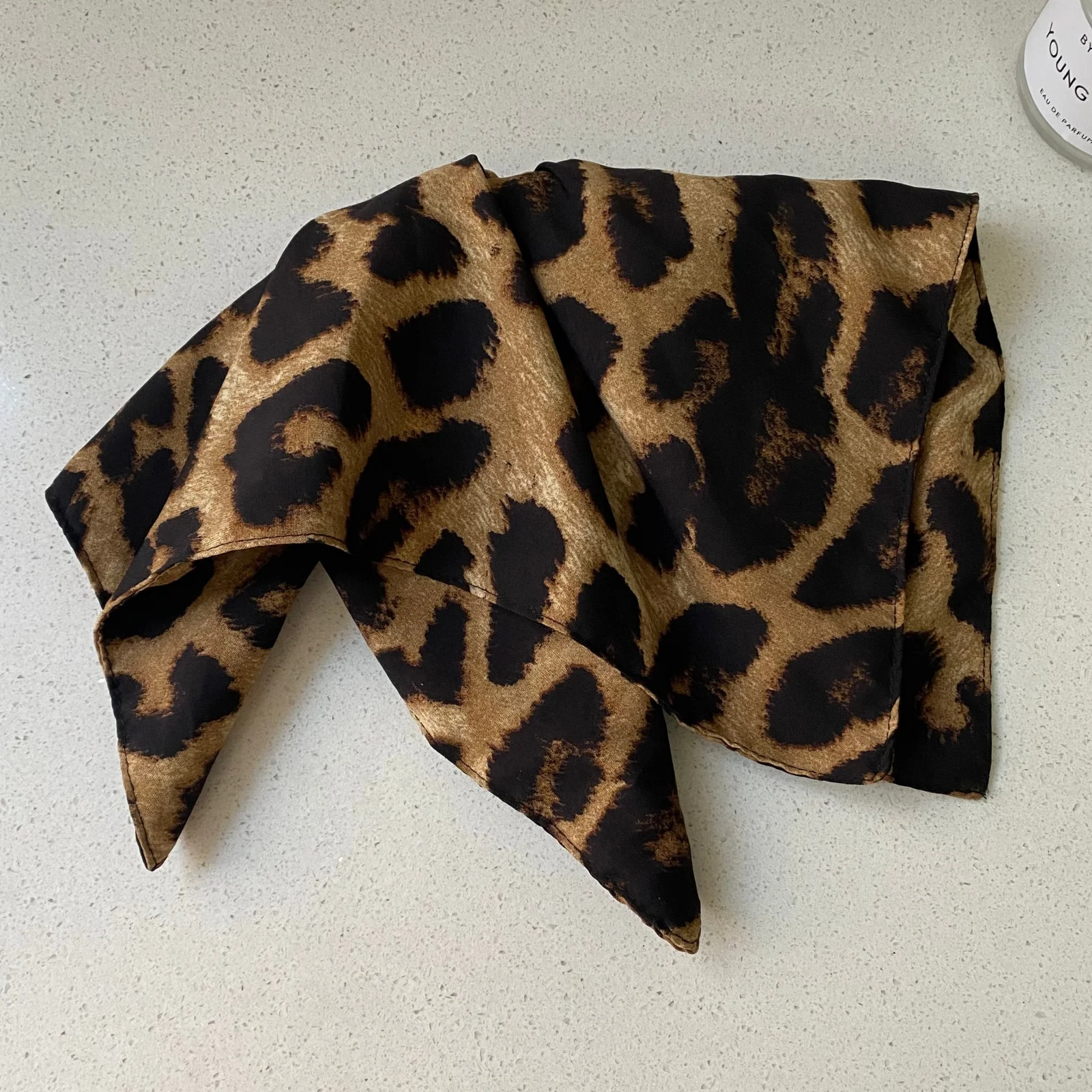 1PCLeopard Print Big Bow Hair Scrunchie, Vintage Satin Hair Tie Hair Accessory For Women Girls Retro Fashion Daily Party Styling