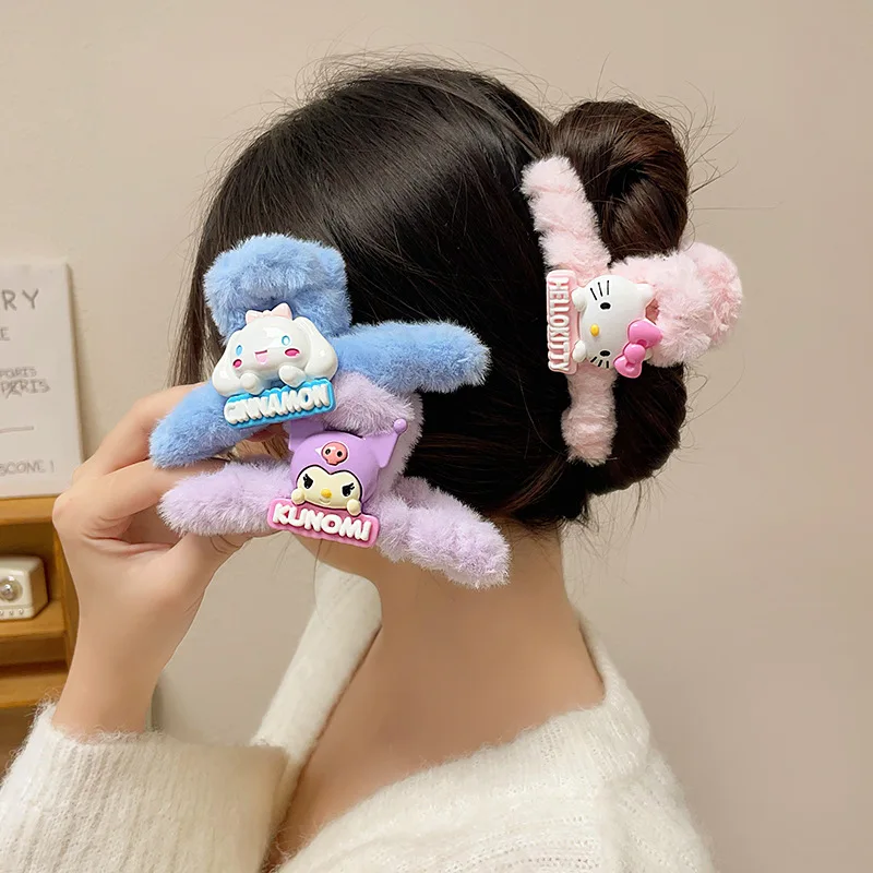 

Cute Kuromis Plush Large Cinnamorolls Grab Clip Cartoon Hairpin Fall and Winter New Sweet Girl Heart Shark Clip Hair Accessories