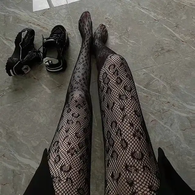 Sexy Gothic Tights Pantyhose Women Fashion Punk Style Hole Fishnet Stockings Anime Lolita Thigh High Stocking Hollow Out Hosiery Black f