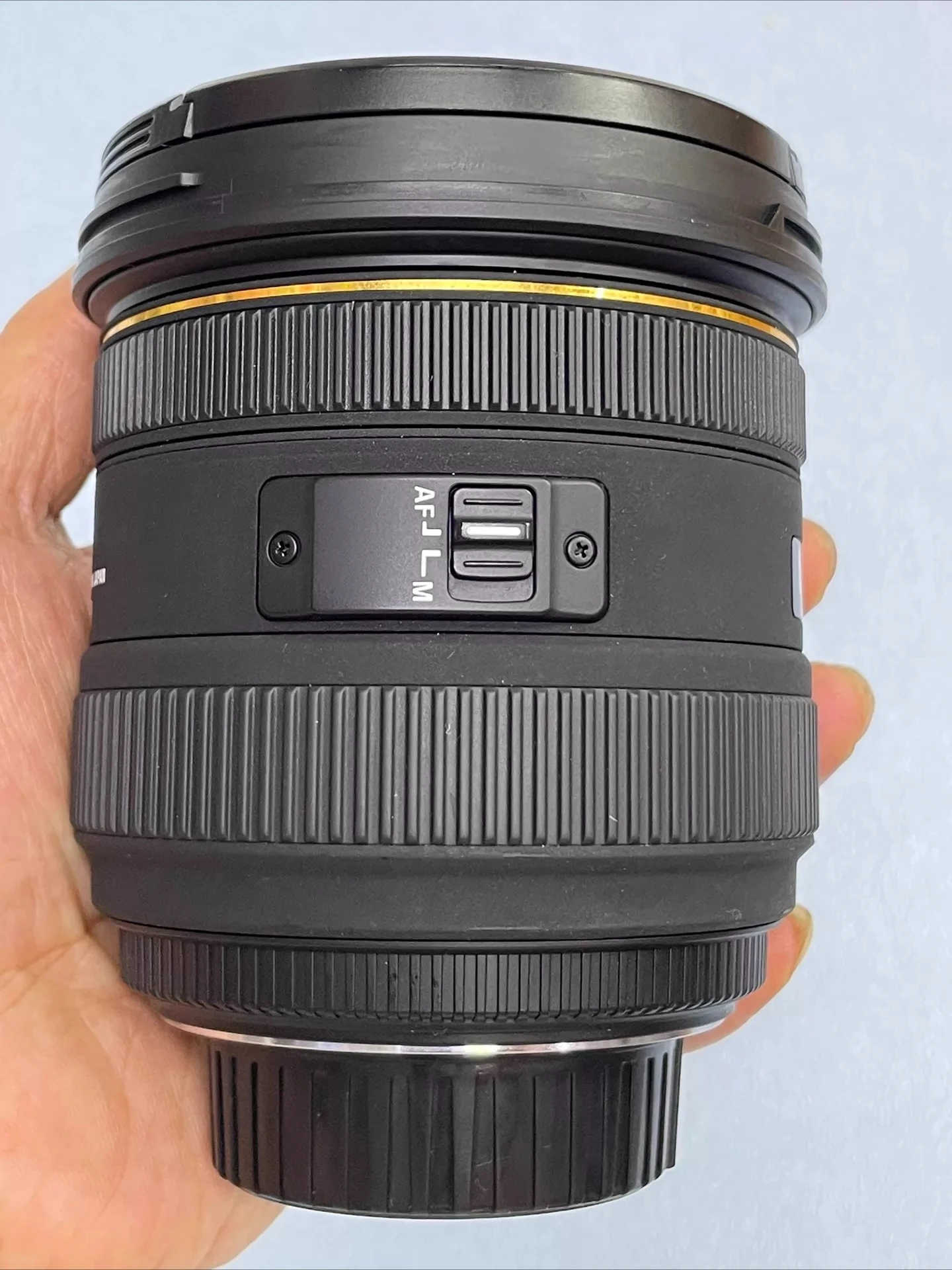 시그마 24-70mm F2.8 IF EX DG HSM 렌즈 (캐논 EF 마운트용 풀프레임 DSLR 렌즈) 95% 새 상품