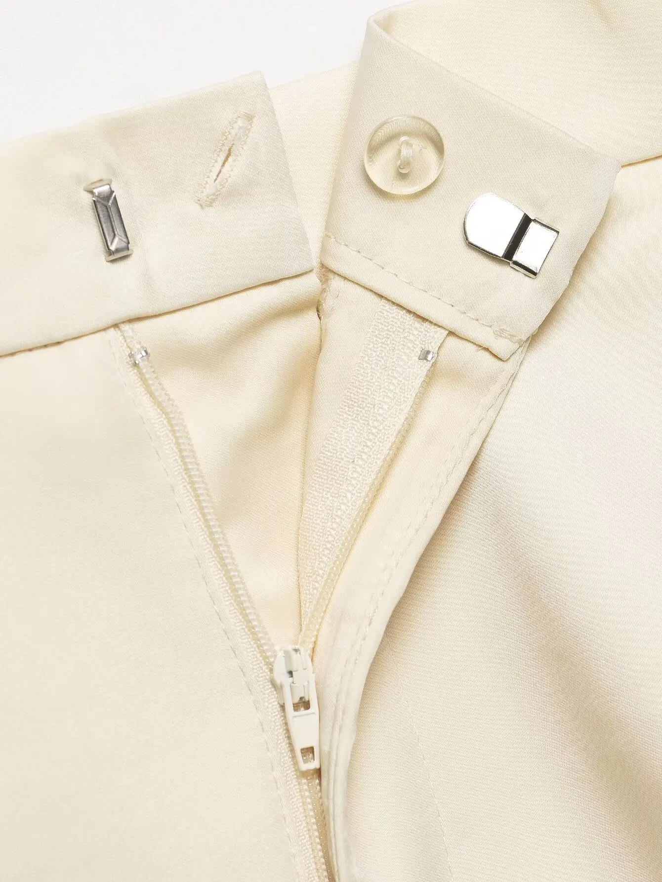 HH Damen 2026 Sommer Mode Elegante Freizeit-Party-Shorts mit Spitzenbesatz, Seitentaschen und Reißverschluss-Dekoration – Detail 10