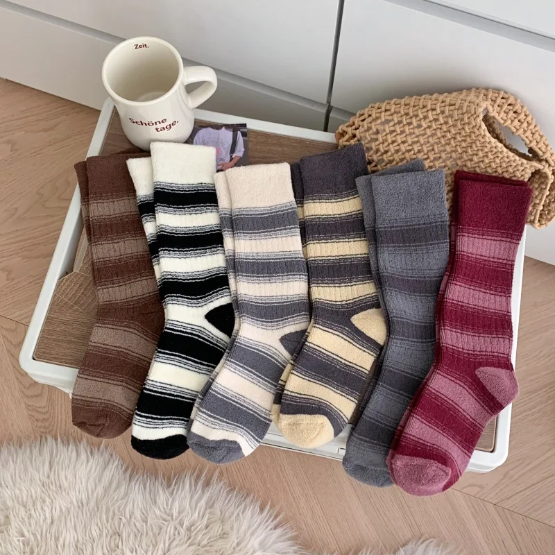 

Ins Women's Cotton Socks Stripe Autumn Winter Warm Middle Tube Loose Socks Retro Korean Trendy Soft Pile of Sock for Female