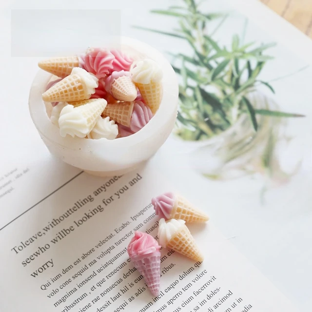 미니 콘 크림 실리콘 몰드: 달콤한 간식을 가득 채우는 프라다의 소품