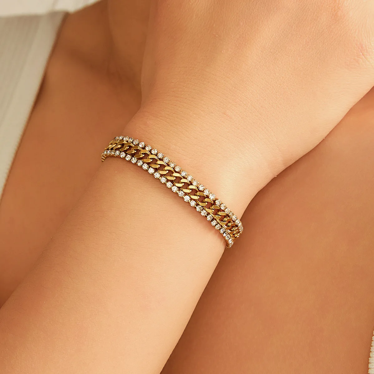 ZAKOL Neues Tennis-Armband mit Zirkonia, 18 Karat vergoldet, Edelstahl, dreilagig, breites Armband, Luxus-Schmuck, Geschenk für Frauen – Detail 3