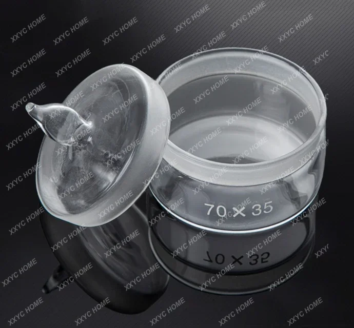 

Стеклянный контейнер для ремонта часов содержит раствор для очистки и обслуживания движущихся деталей