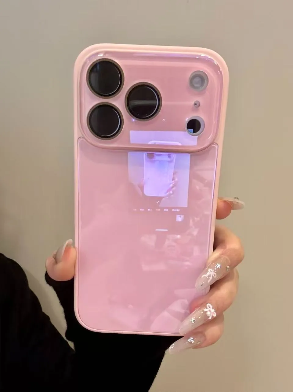 Luxury Tempered Glass Shockproof Camera Protection Case with Glossy Finish
