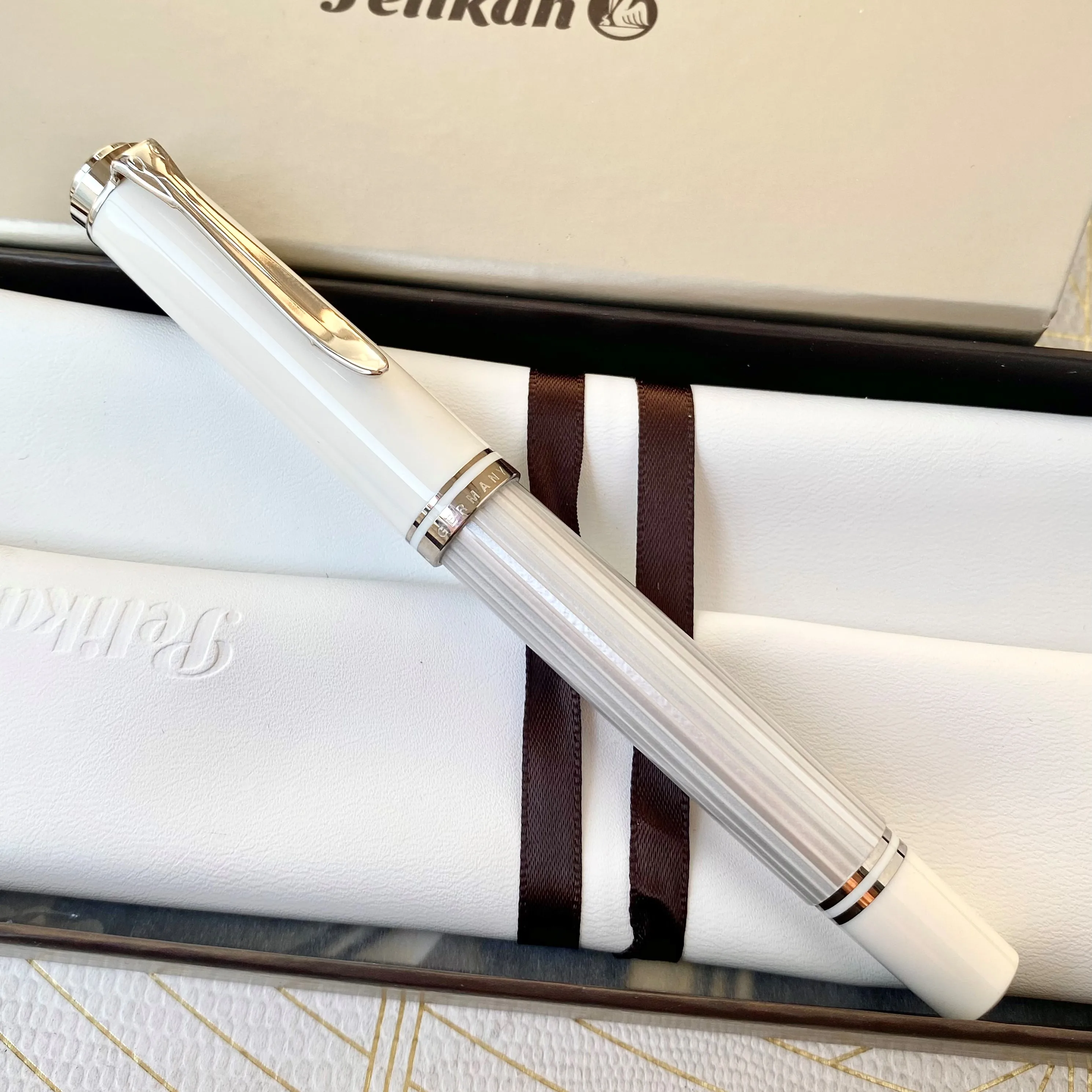 Ooriginal Pelikan M400/M405 White Tortoise Germany Striped