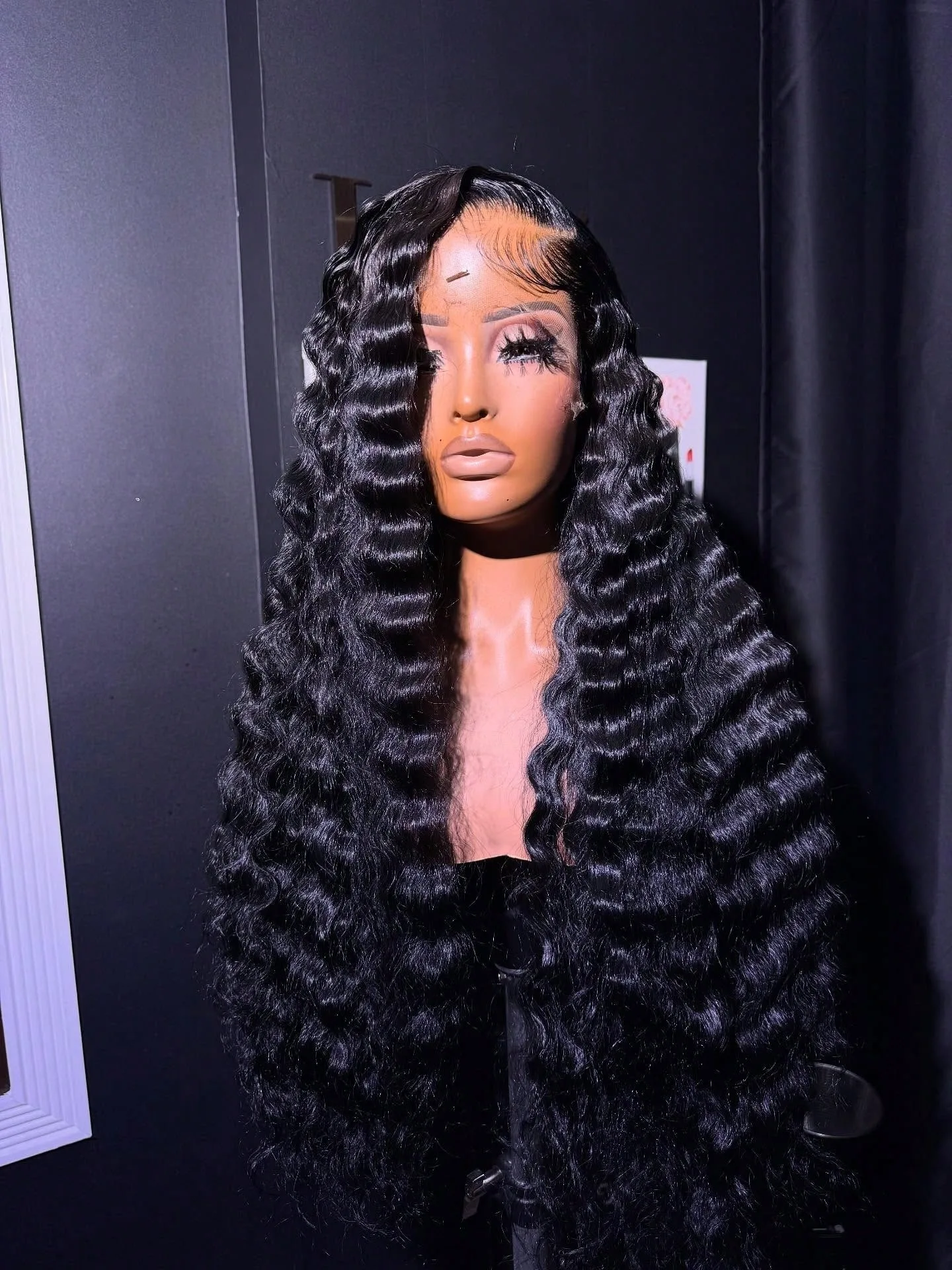 40 Inch 250% Density 13x4 HD Loose Deep Wave Lace Front Wigs Human Hair Pre Plucked Wet And Wavy Lace Front Wig Human Hair 1