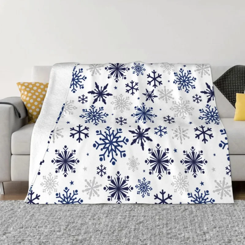 

Snowflake Christmas Holiday Winter Blankets Fleece Print Breathable Lightweight Thin Throw Blanket For Home Outdoor Bedspread