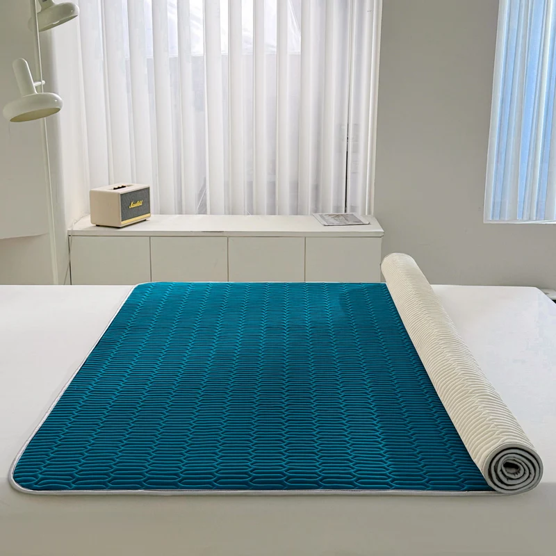 Soft Latex Mattress Cover Summer Mat Anti-baterial Non-Slip Bedspreads Air-conditioning Mattress Quilted Protector Bed Cover