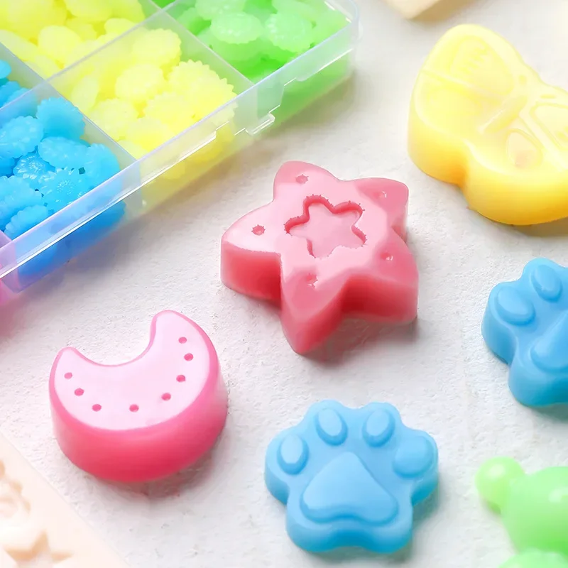 Luminous Sealing Wax Particles for DIY Scrapbooking